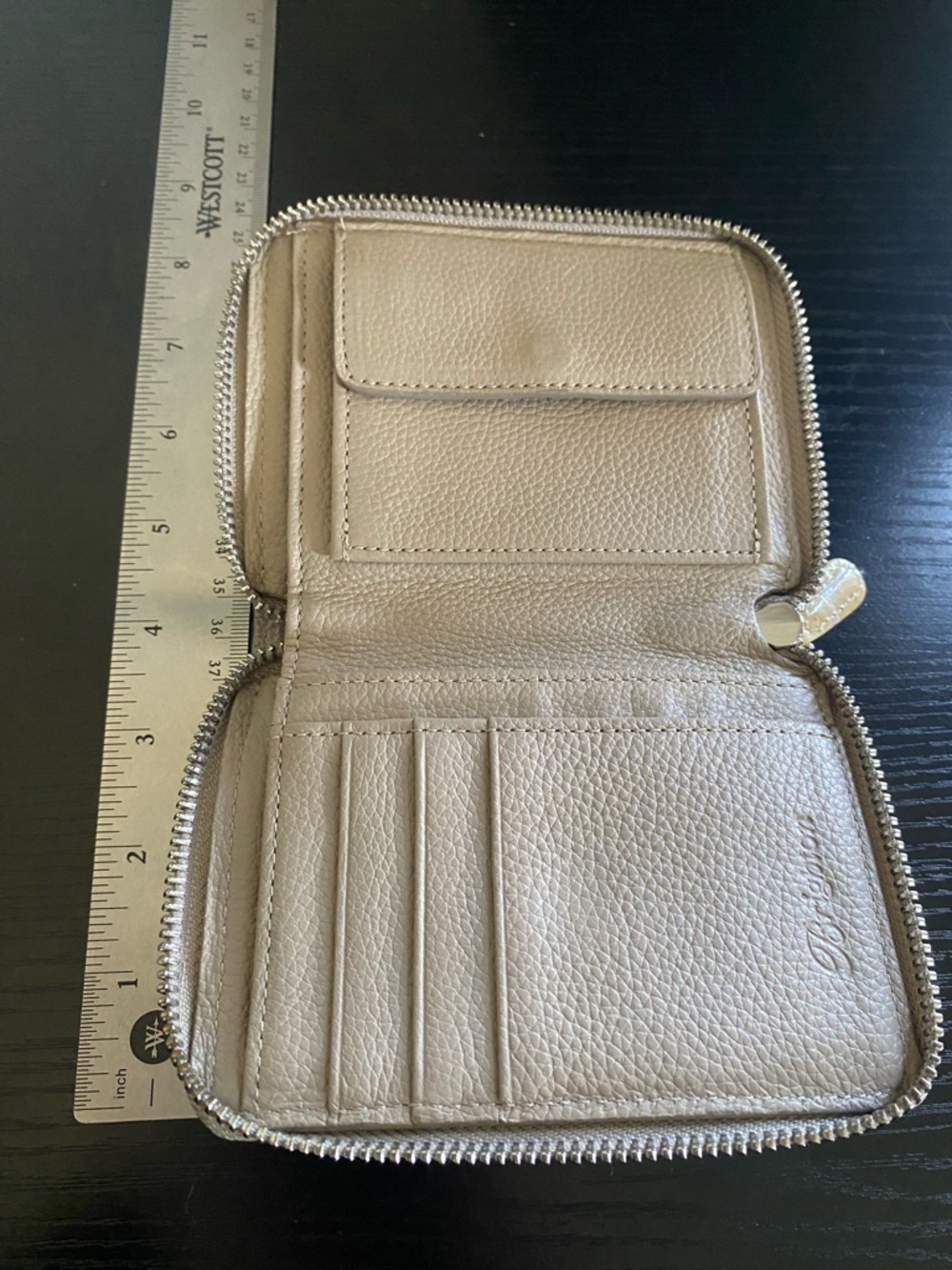Brighton Wallet Bellissimo with the silver heart logo - Picture 7 of 7